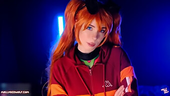 Molly Red Wolf, Evangelion Asuka Langley Videosunda Dağılan Bir Oral Ve Am Creampie Sahnesi Sunuyor