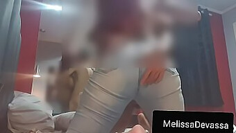 Melissa Devassa的男友穿着牛仔裤对她的反应导致了一次意外的遭遇。