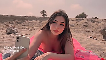 ¡esta Puta Amateur Recibe Una Garganta Profunda En La Playa! ¡no Te Pierdas Esta Escena Caliente!